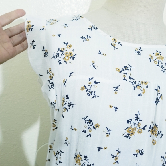 Floral print top - Picture 7 of 10